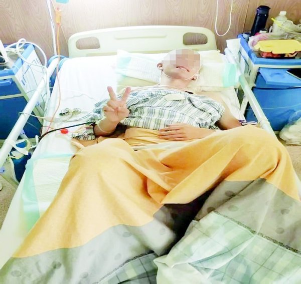 闪电策略 从单杠跌落致17岁少年颅内血肿 及时手术后恢复肢体功能