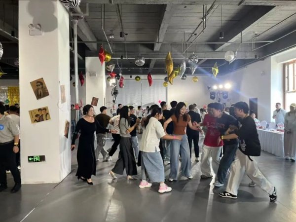 好牛 “一鹿有你&#32;爱在包头”青年人才婚恋交友活动浪漫开启